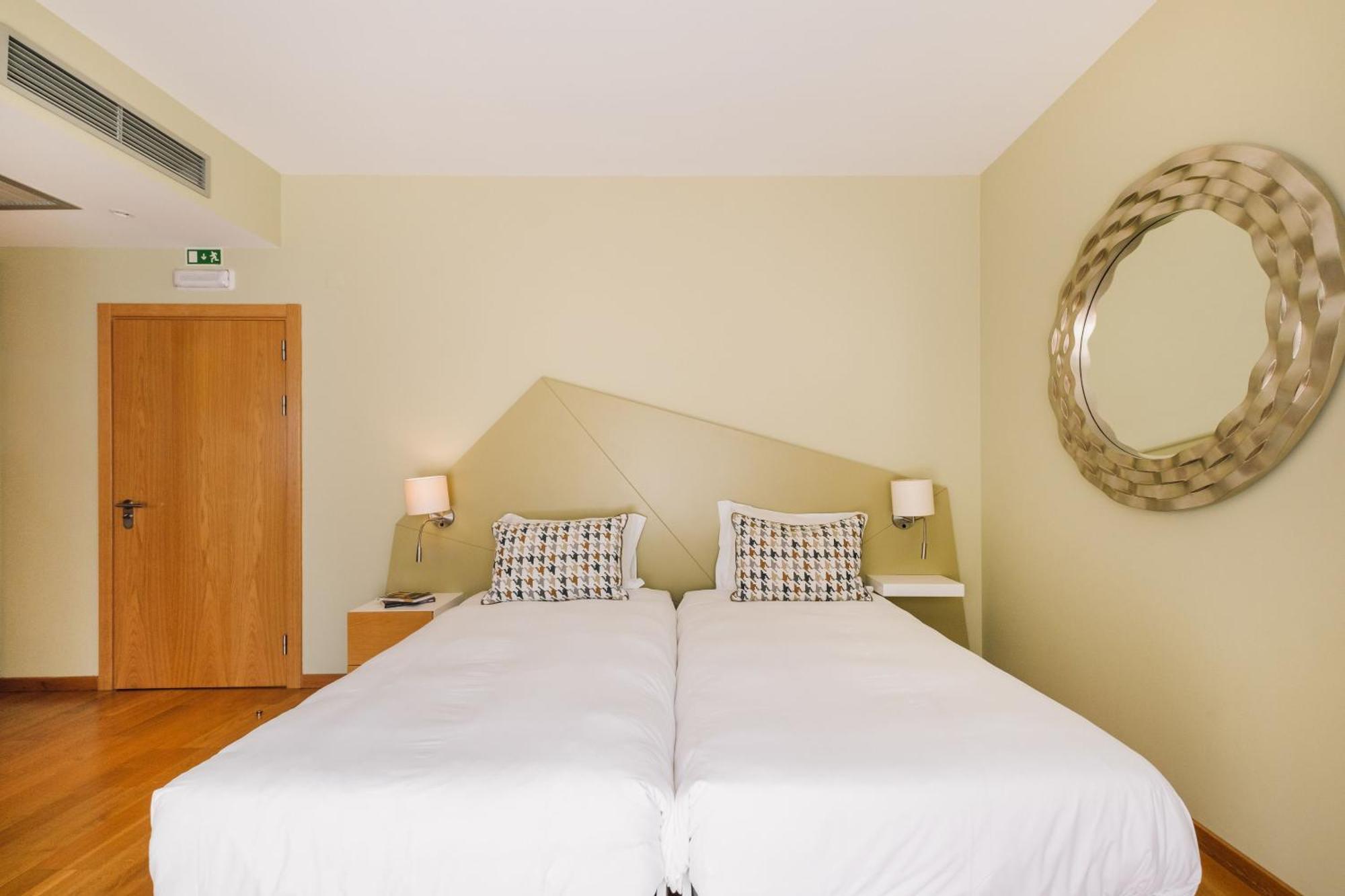 Alva Valley Hotel Оливейра-ду-Ошпитал Экстерьер фото