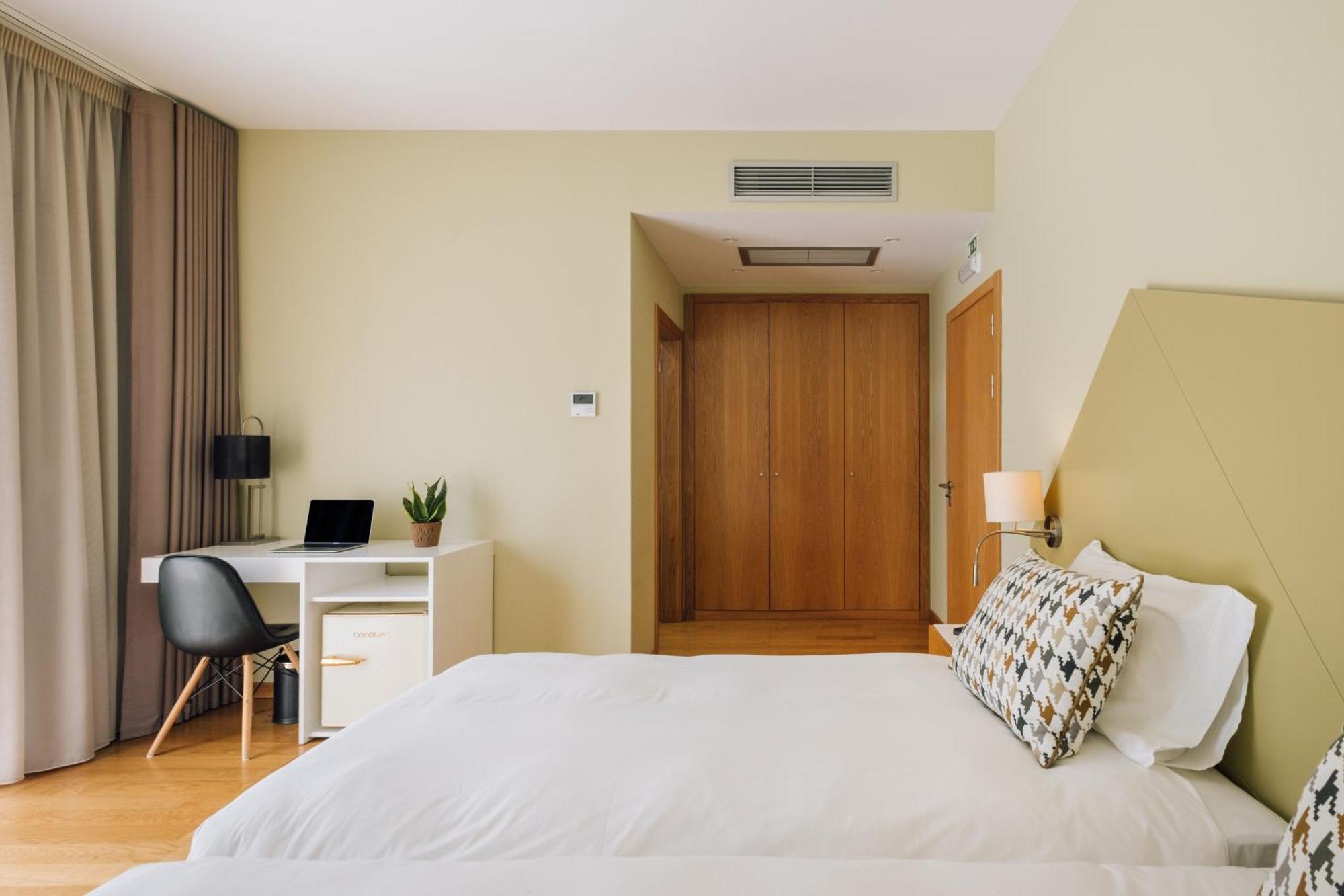 Alva Valley Hotel Оливейра-ду-Ошпитал Экстерьер фото