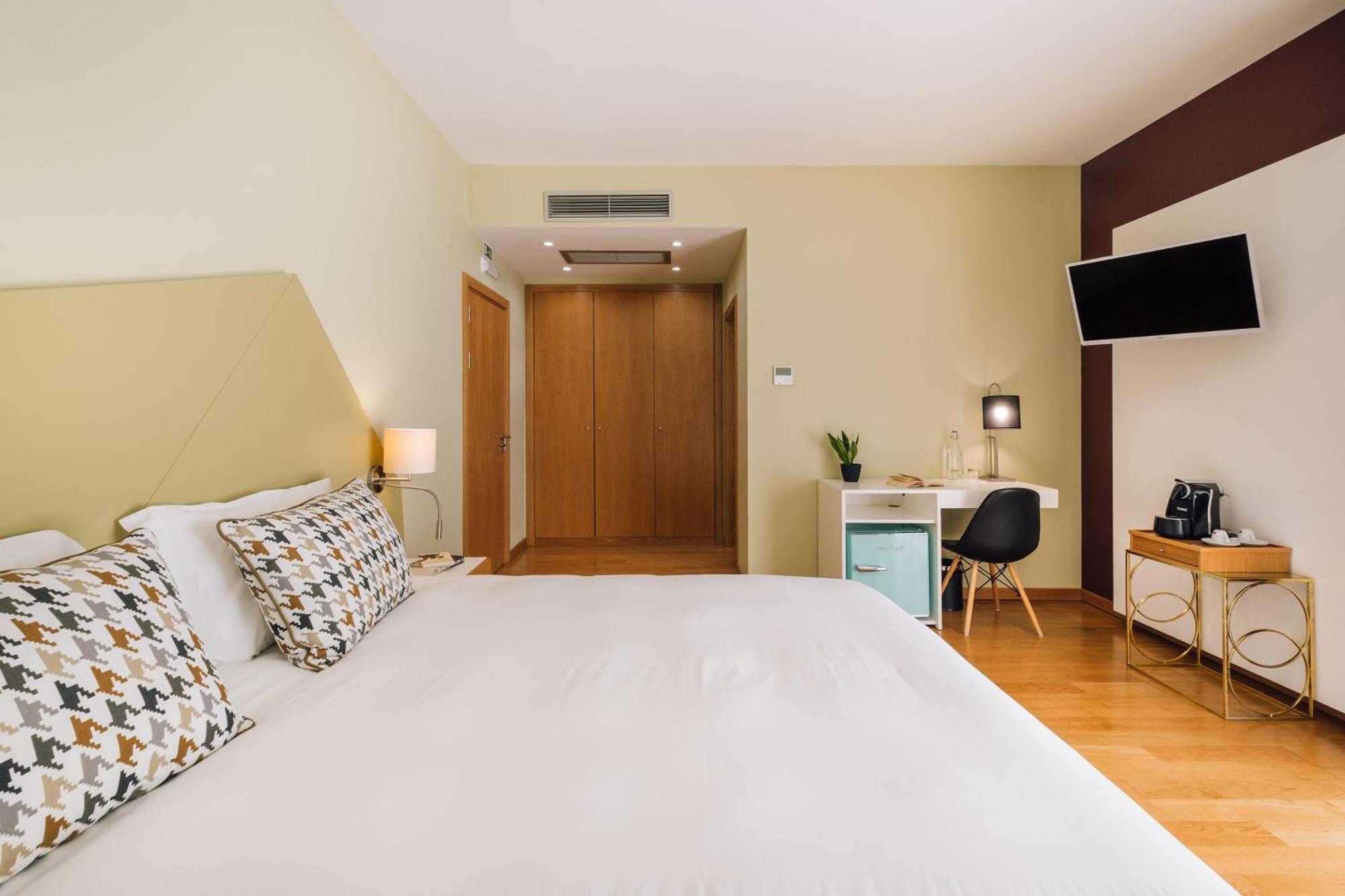 Alva Valley Hotel Оливейра-ду-Ошпитал Экстерьер фото