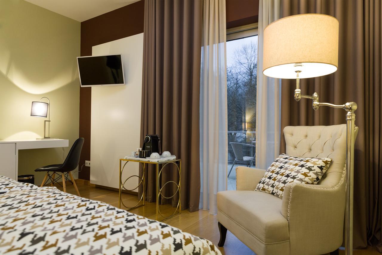 Alva Valley Hotel Оливейра-ду-Ошпитал Экстерьер фото